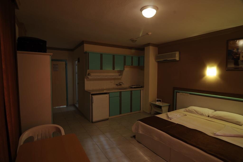 Altinbas Apart Hotel Kusadası Esterno foto