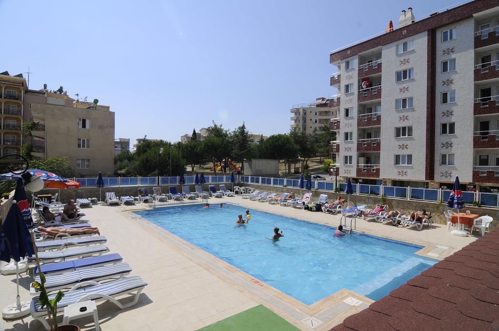 Altinbas Apart Hotel Kusadası Esterno foto