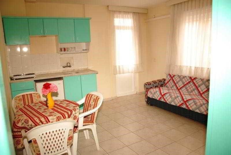 Altinbas Apart Hotel Kusadası Esterno foto